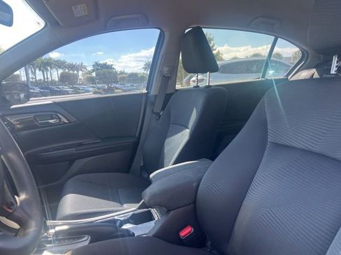 Used 2016 Honda Accord LX image 11