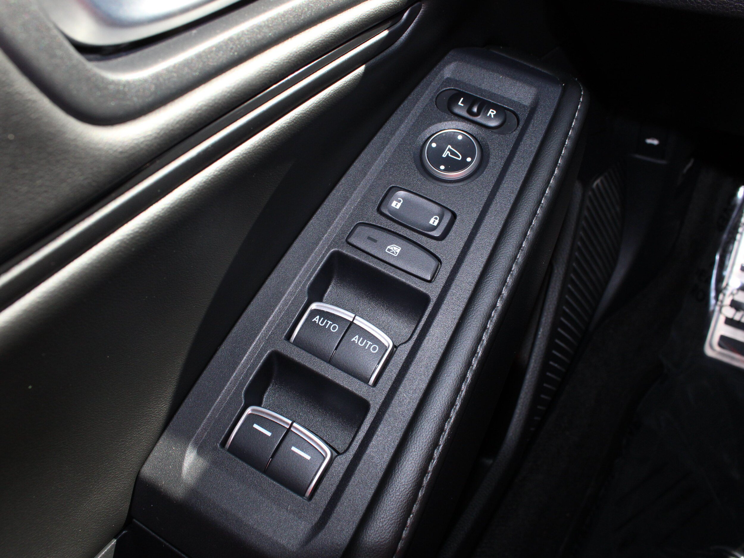 Used 2023 Honda Accord Sport image 29