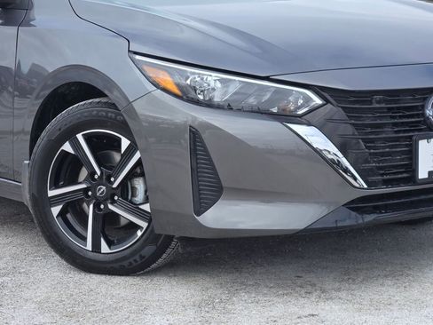 Used 2025 Nissan Sentra SV FWD image 3