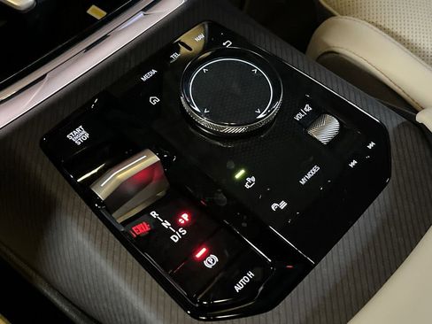 Used 2025 BMW X3 xDrive30i w/ Premium Package image 20