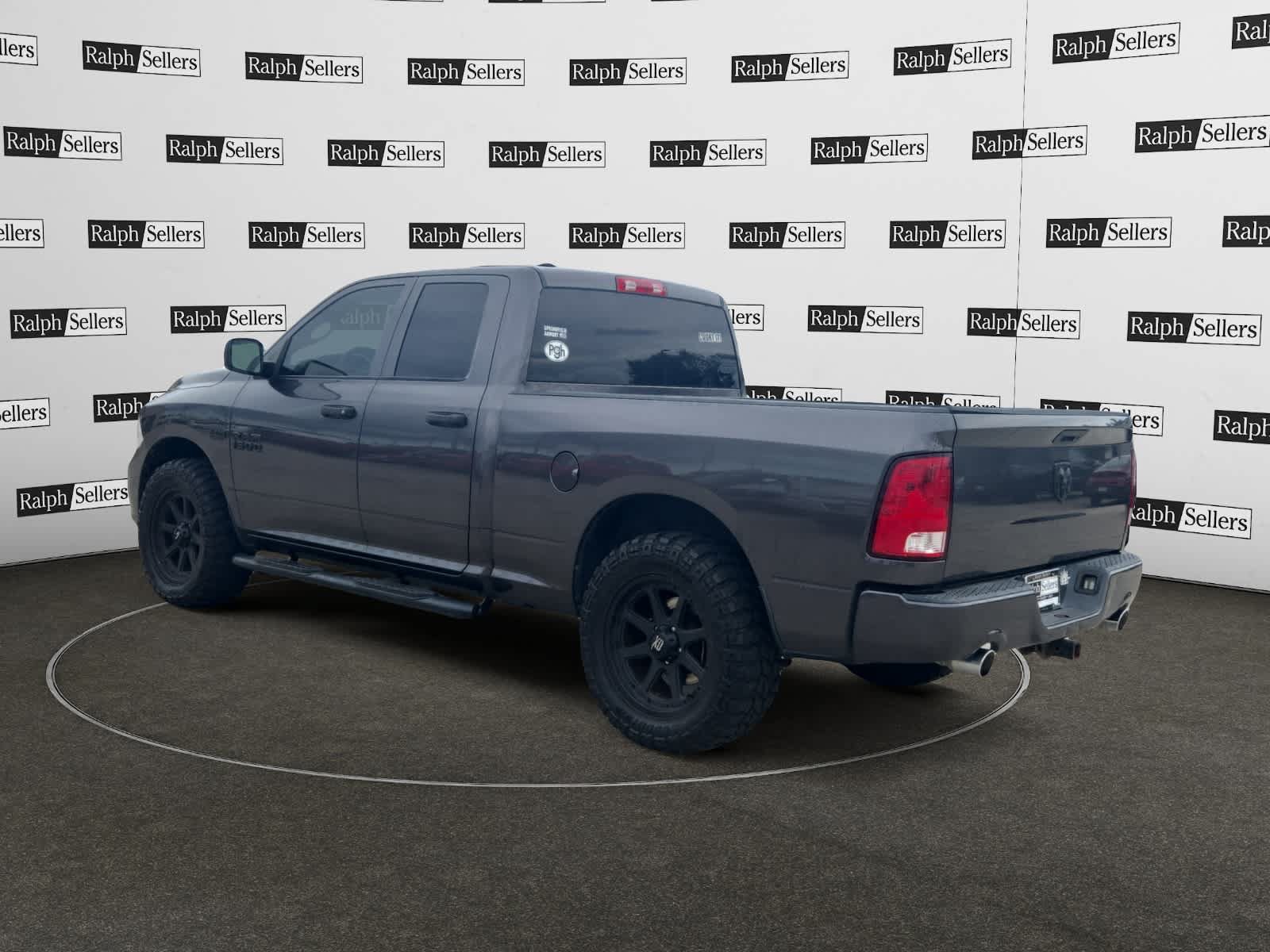 Used 2015 RAM 1500 Express RWD image 4