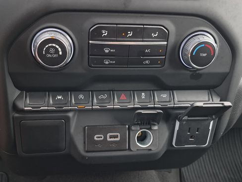 Used 2024 Chevrolet Silverado 1500 Custom w/ LPO, Dark Essentials Package RWD image 25