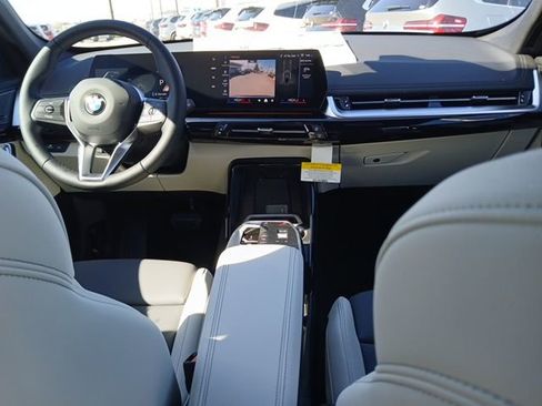 New 2026 BMW X1 xDrive28i AWD/4WD image 13
