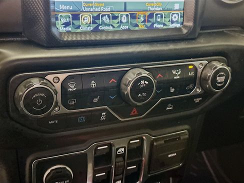 Used 2023 Jeep Wrangler Unlimited Rubicon 4xe w/ Cold Weather Group AWD/4WD image 24