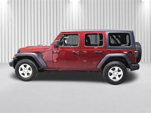 Used 2022 Jeep Wrangler Unlimited Sport image 7