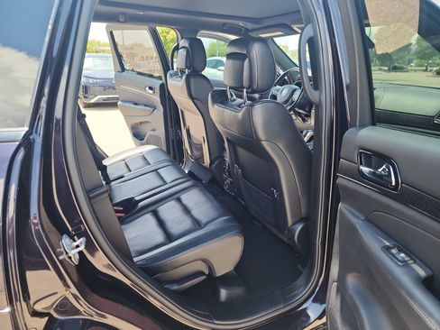 Used 2020 Jeep Grand Cherokee High Altitude AWD/4WD image 18