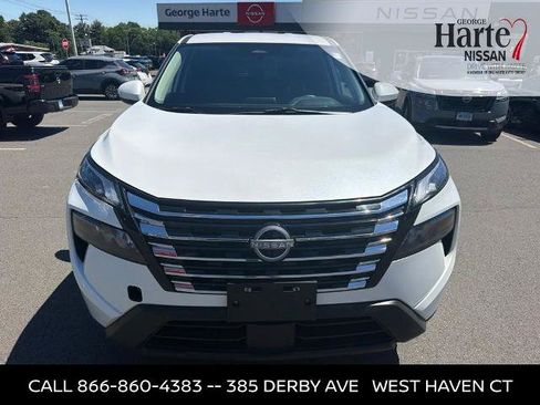Certified 2025 Nissan Rogue SV AWD/4WD image 1