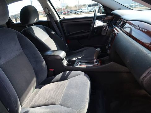 Used 2011 Chevrolet Impala LT image 9