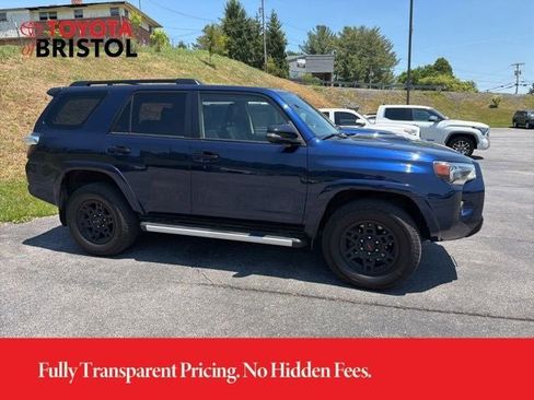 Used 2021 Toyota 4Runner Venture w/ Moonroof Package AWD/4WD image 11