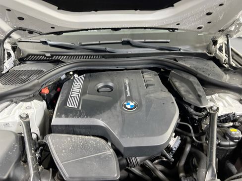 Used 2018 BMW 530i xDrive image 31
