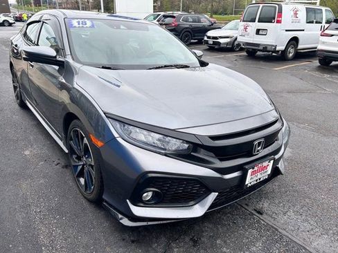 Used 2018 Honda Civic Sport Touring image 5