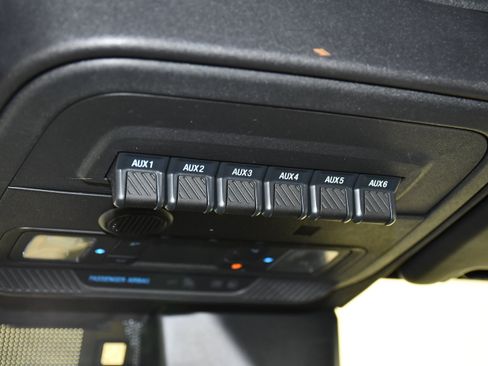 Used 2022 Ford Bronco Wildtrak AWD/4WD image 35