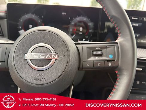 Certified 2025 Nissan Kicks SR FWD image 21