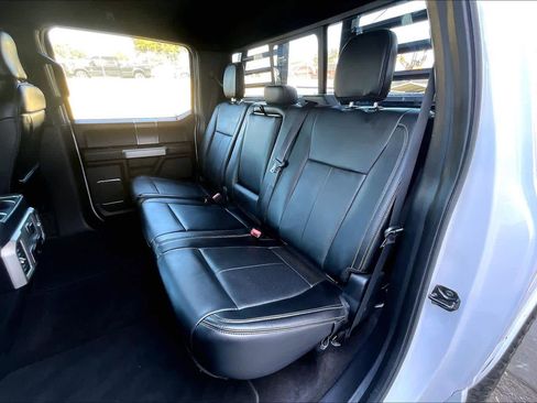 Used 2020 Ford F150 Lariat image 21