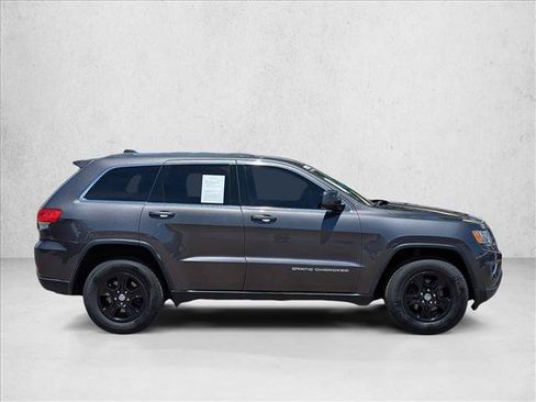 Used 2016 Jeep Grand Cherokee Laredo w/ Quick Order Package 23E AWD/4WD image 4
