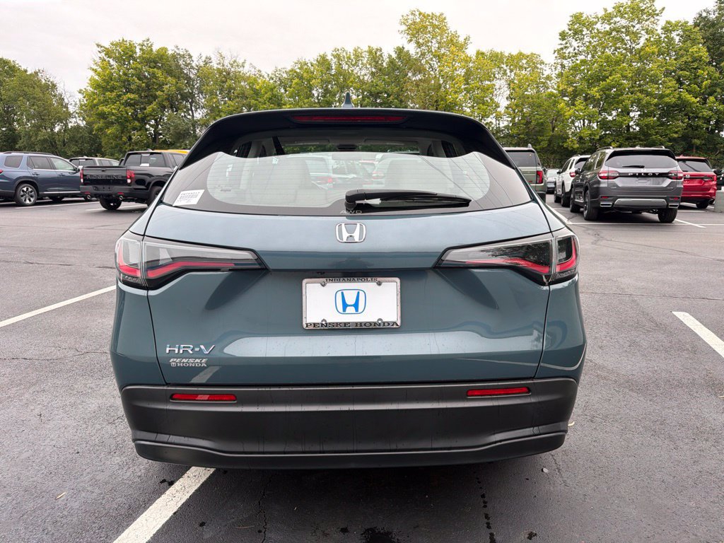 Certified 2024 Honda HR-V LX image 4