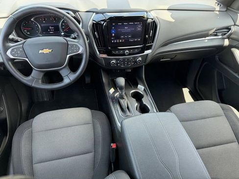 Certified 2023 Chevrolet Traverse LT FWD image 22