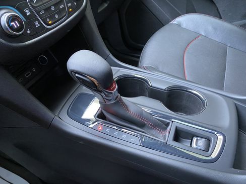 Used 2024 Chevrolet Equinox RS w/ RS Leather Package FWD image 29