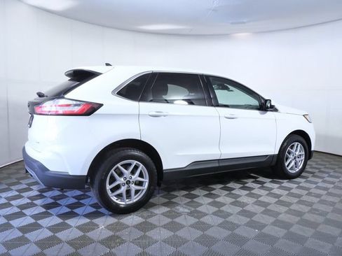 Certified 2024 Ford Edge SEL w/ Convenience Package AWD/4WD image 8