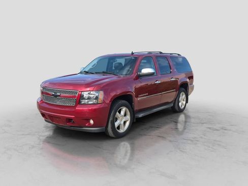 Used 2010 Chevrolet Suburban LTZ AWD/4WD image 4