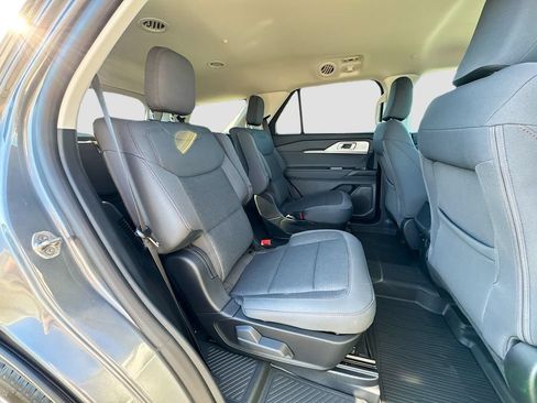 New 2026 Ford Explorer Active RWD image 31