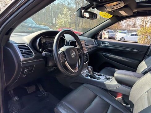 Used 2020 Jeep Grand Cherokee Limited w/ Premium Lighting Group AWD/4WD image 16