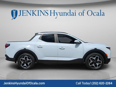 Certified 2022 Hyundai Santa Cruz Limited w/ Cargo Package AWD/4WD image 2