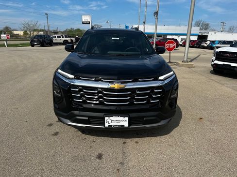 New 2026 Chevrolet Equinox LT w/ Convenience Package II AWD/4WD image 31