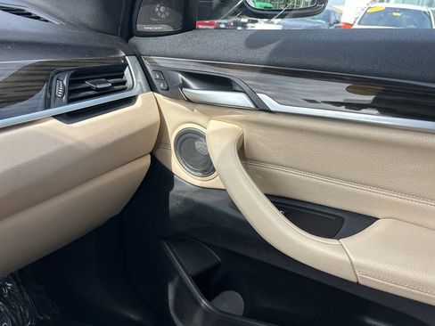 Used 2017 BMW X1 xDrive28i AWD/4WD image 16