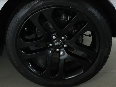 Used 2020 Land Rover Range Rover Evoque SE image 41