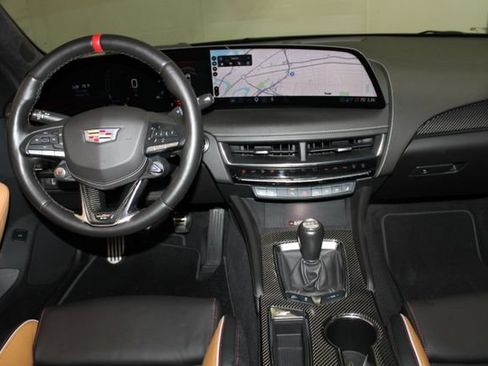 Used 2025 Cadillac CT5 V Blackwing w/ Parking Package RWD image 17