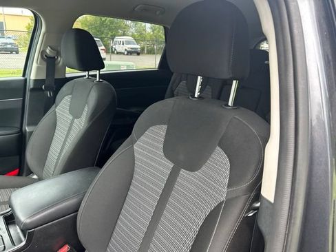 Certified 2021 Kia Sorento LX FWD image 8