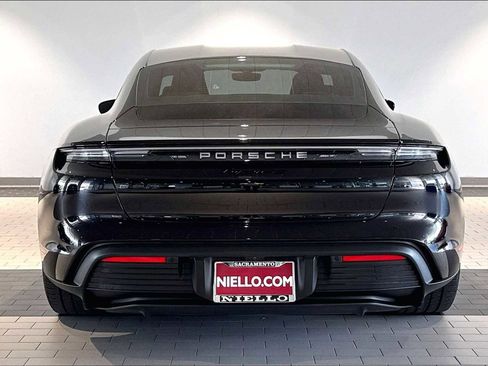 Used 2025 Porsche Taycan 4S AWD/4WD image 9