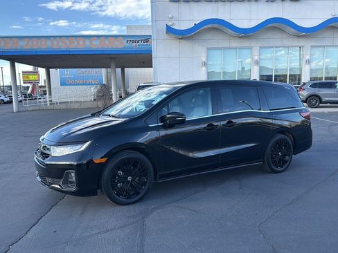 Certified 2025 Honda Odyssey Sport-L image 2