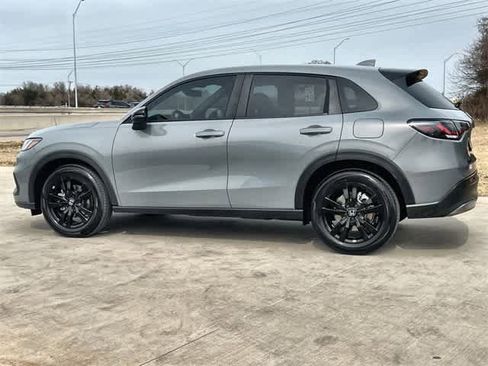 Used 2026 Honda HR-V Sport image 4