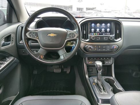 Used 2022 Chevrolet Colorado Z71 AWD/4WD image 11