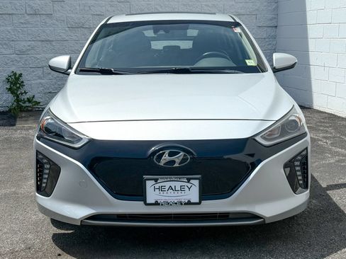 Used 2019 Hyundai Ioniq Limited FWD image 2