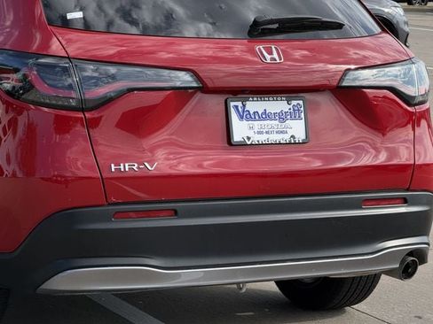 Used 2025 Honda HR-V Sport image 6