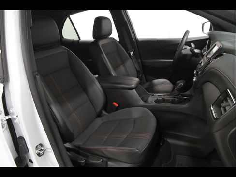 Certified 2024 Chevrolet Equinox RS FWD image 16