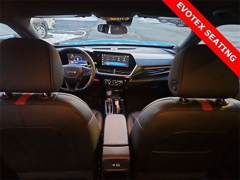 Certified 2025 Chevrolet Trax RS image 19