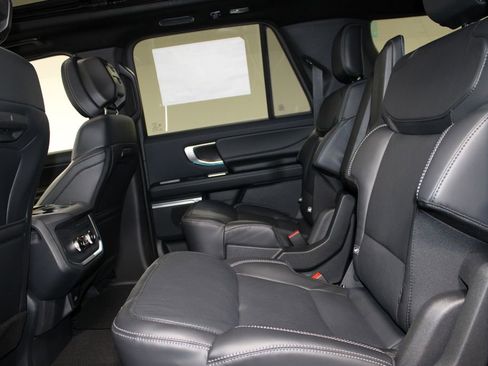 New 2026 Ford Expedition Max Platinum w/ Stealth Appearance Package image 29