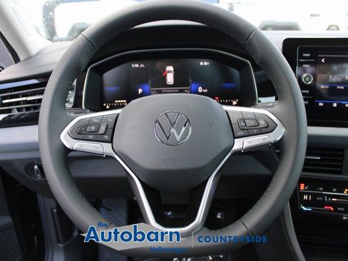New 2026 Volkswagen Jetta SE FWD image 11