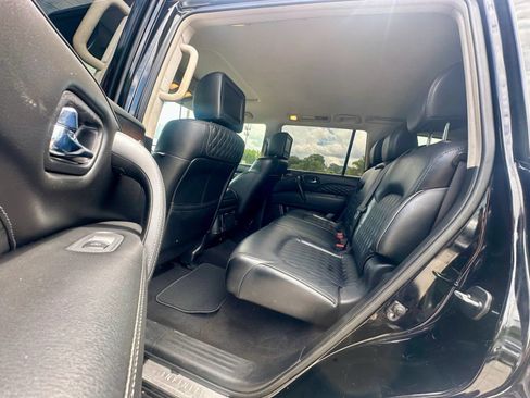 Used 2018 INFINITI QX80 2WD w/ Deluxe Technology Package image 6