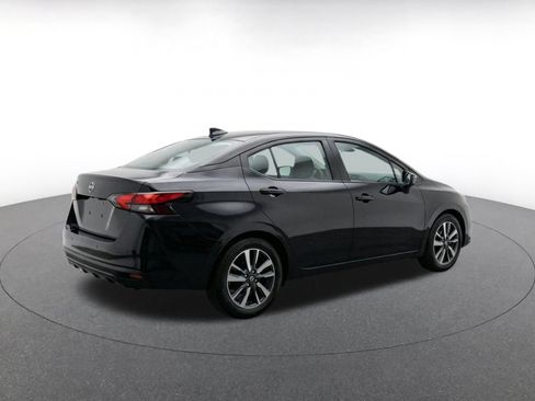 Used 2025 Nissan Versa SV FWD image 8