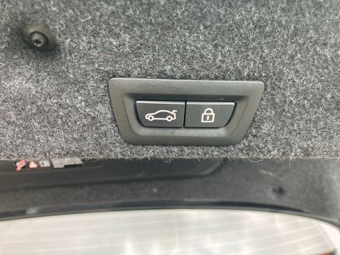 Used 2016 BMW 550i xDrive Sedan AWD/4WD image 13