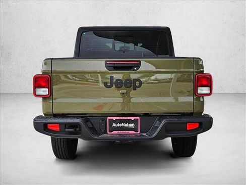 New 2026 Jeep Gladiator Sport image 8