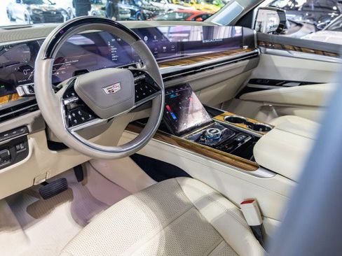 Used 2025 Cadillac Escalade Sport Platinum w/ LPO, Floor Liner Package image 17