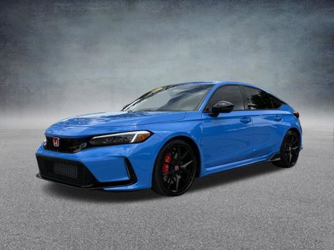 Used 2024 Honda Civic Type R image 2