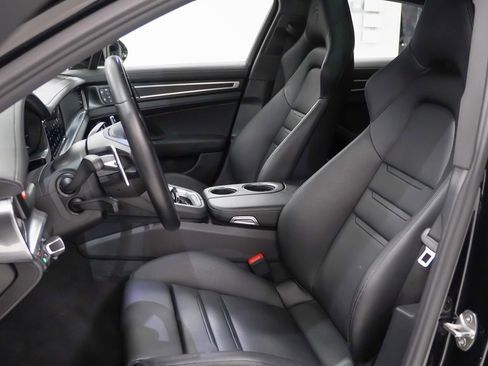 Used 2022 Porsche Panamera Platinum Edition image 5