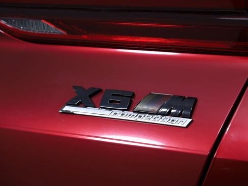 Used 2024 BMW X6 xDrive40i w/ Premium Package image 66